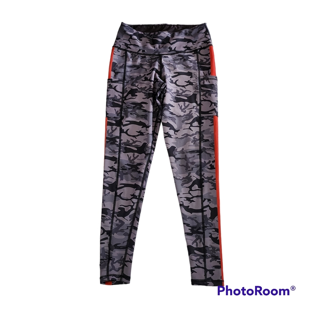 Womens Bend Camouflage leggings size small